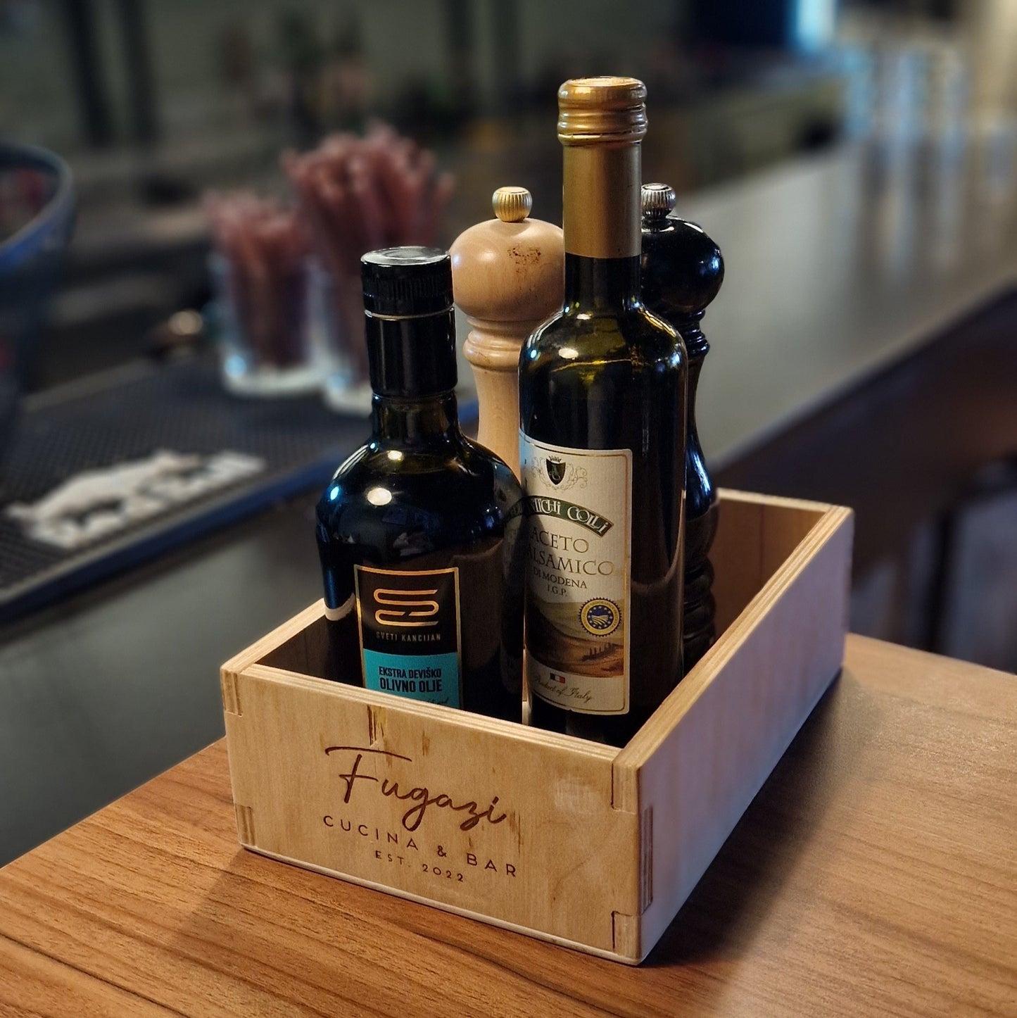 Serving boxes for utensils