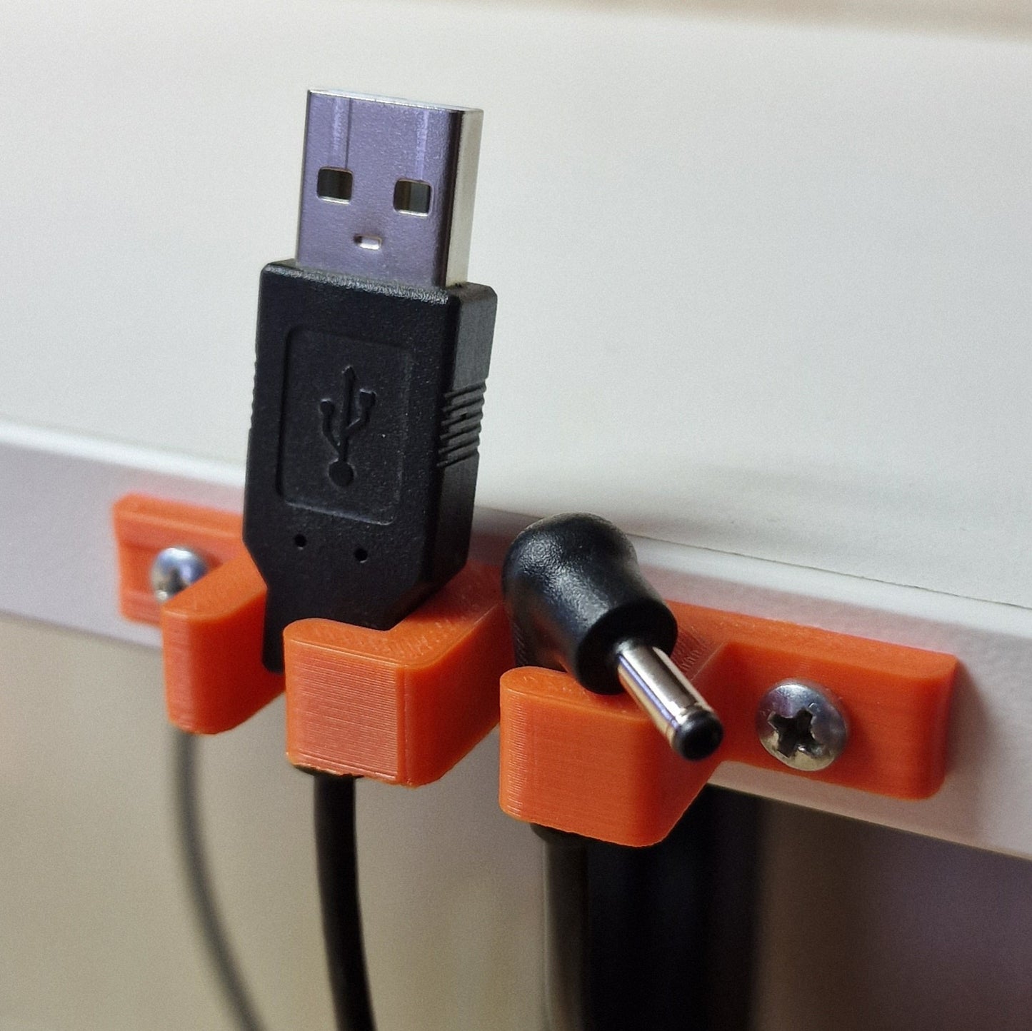 USB connector holder