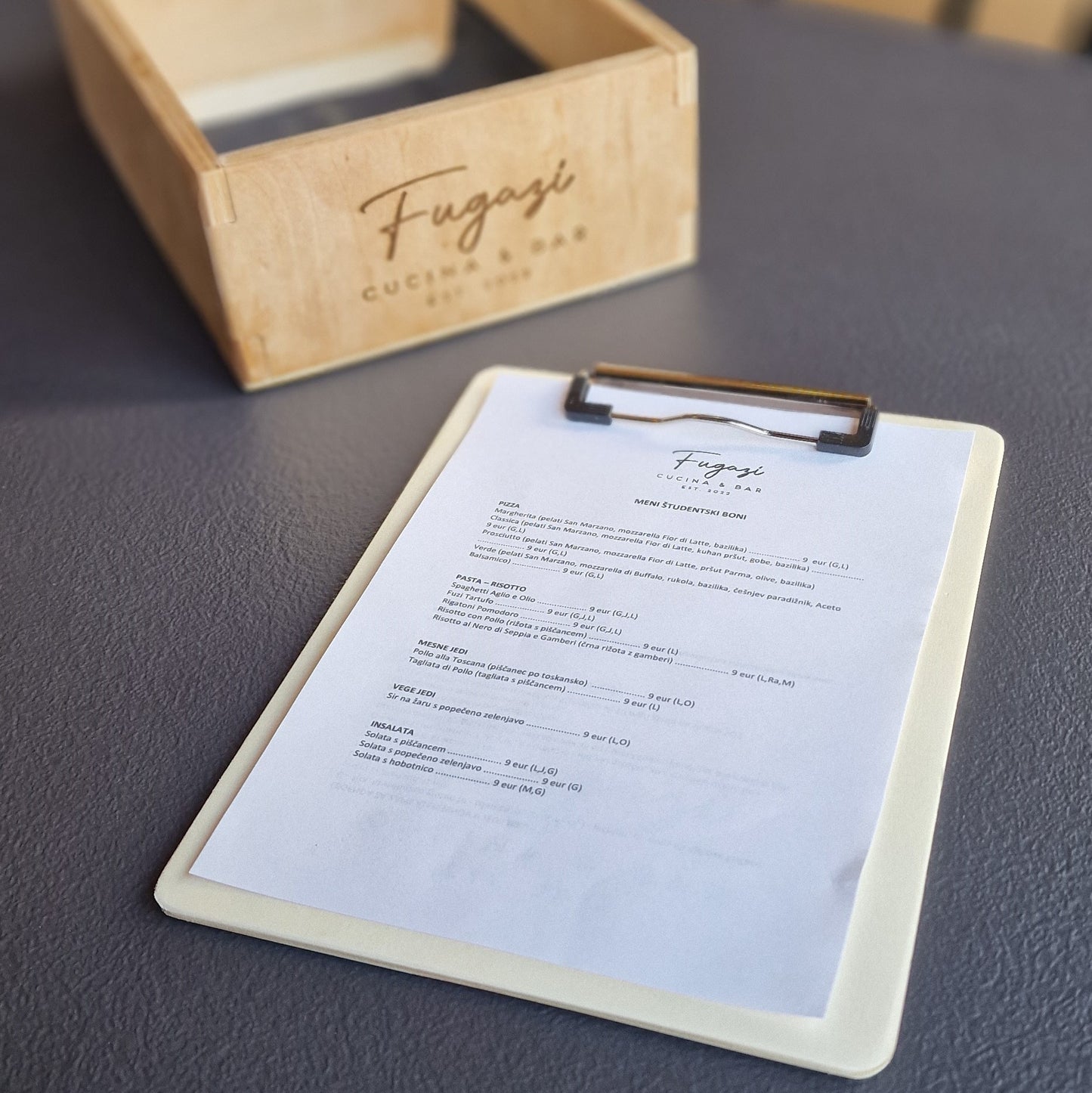 Wooden base for the menu